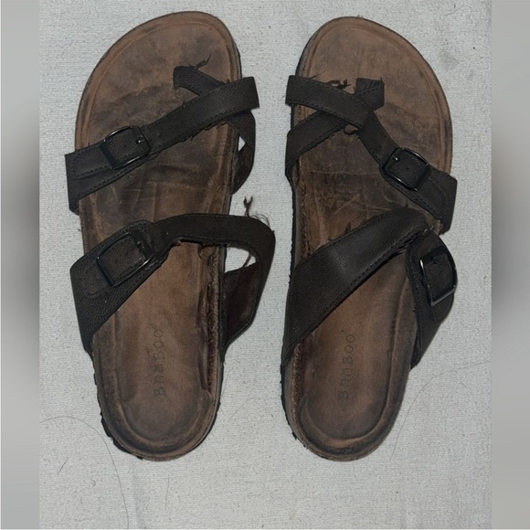 Bamboo size 9 worn sandal - Picture 2 of 5